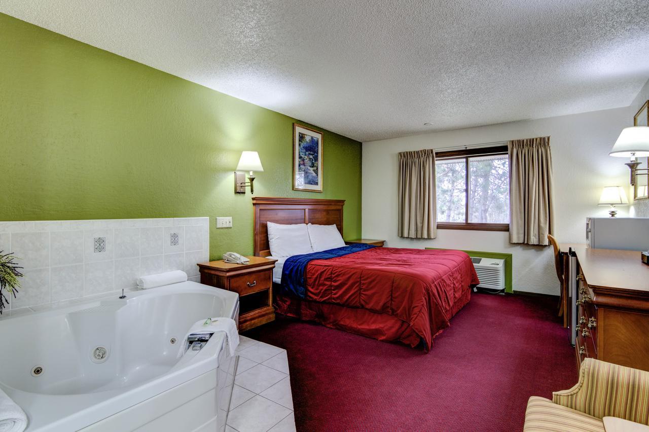 Bloomer Inn & Suites מראה חיצוני תמונה